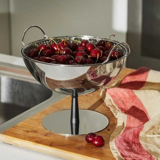 Alessi AC04 B fruit bowl/colander in steel with base in anthracite - Buy now on ShopDecor - Discover the best products by ALESSI design